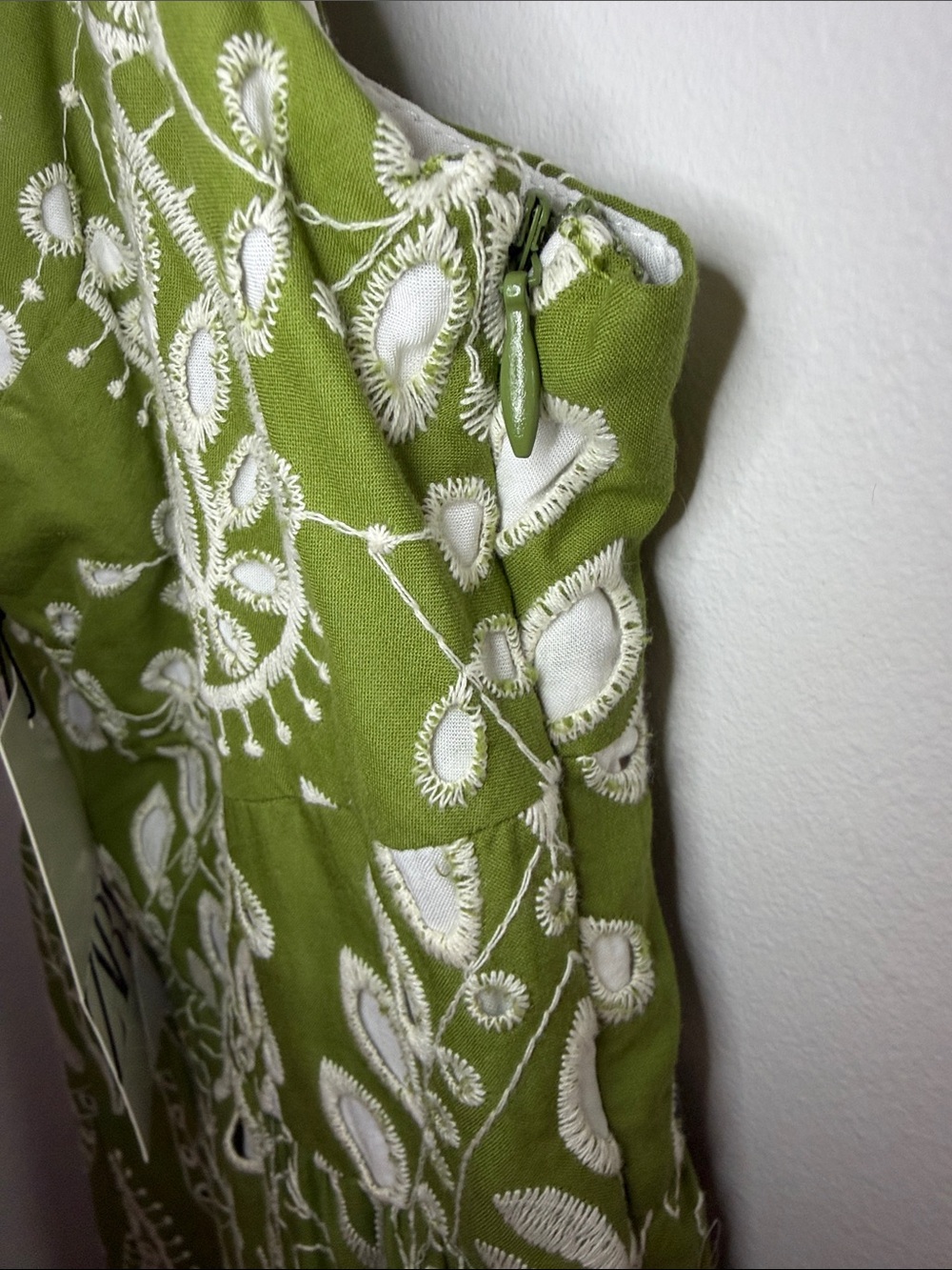Zara Olive Green Maxi Dress with White Paisley Pattern - Picture 5 of 9